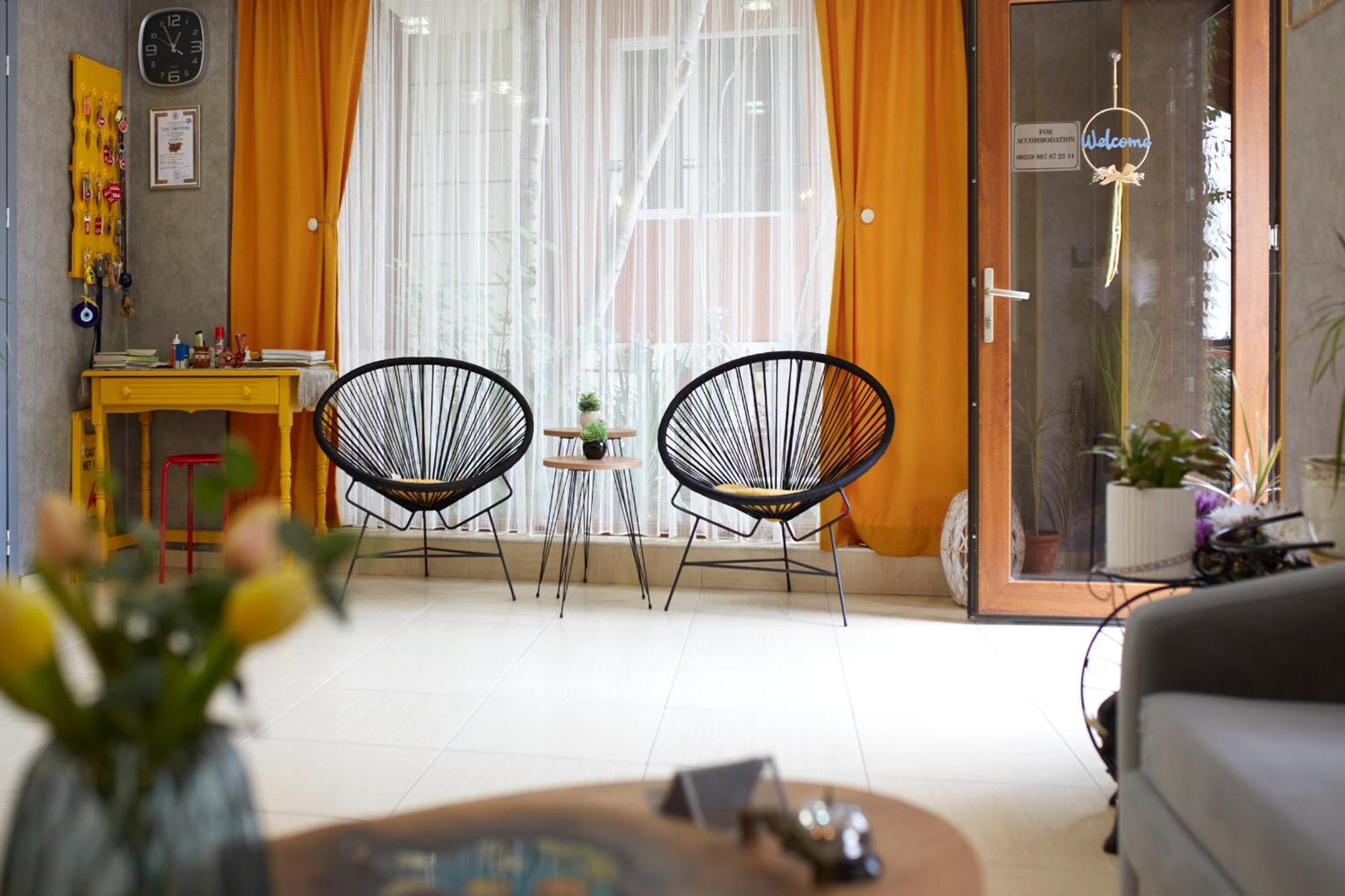 Nirvana Guest House ネセバル エクステリア 写真