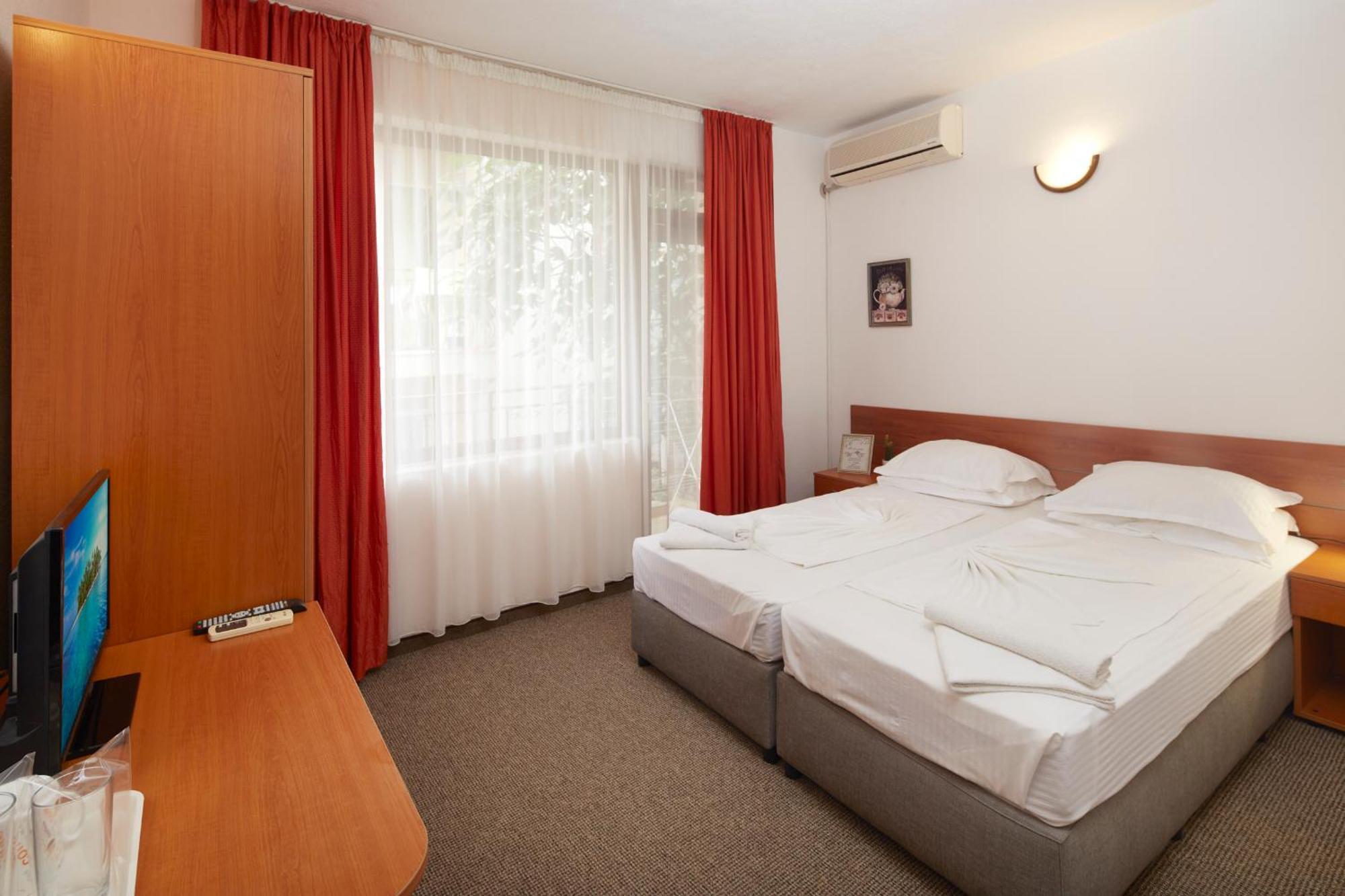 Nirvana Guest House ネセバル エクステリア 写真